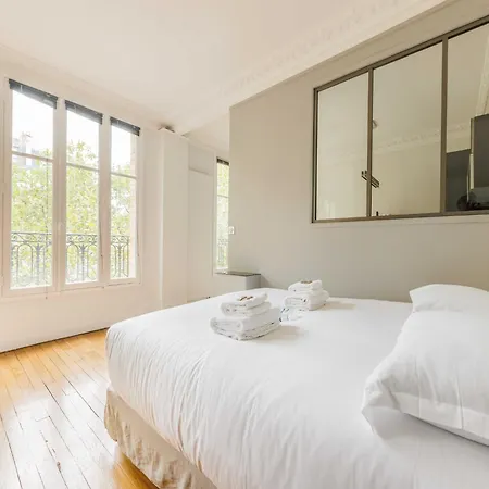 Charming Near Daumesnil - Mobility Lease アパート