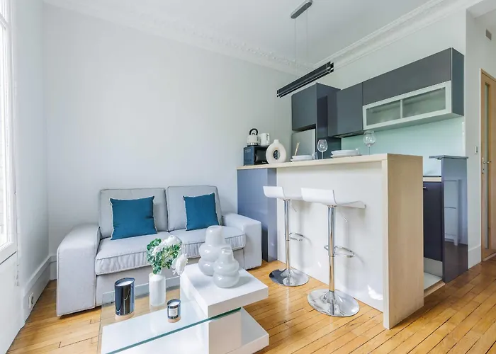 Apartment Charming Near Daumesnil - Mobility Lease *
